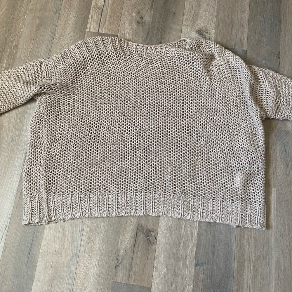 old navy white knitted sweater